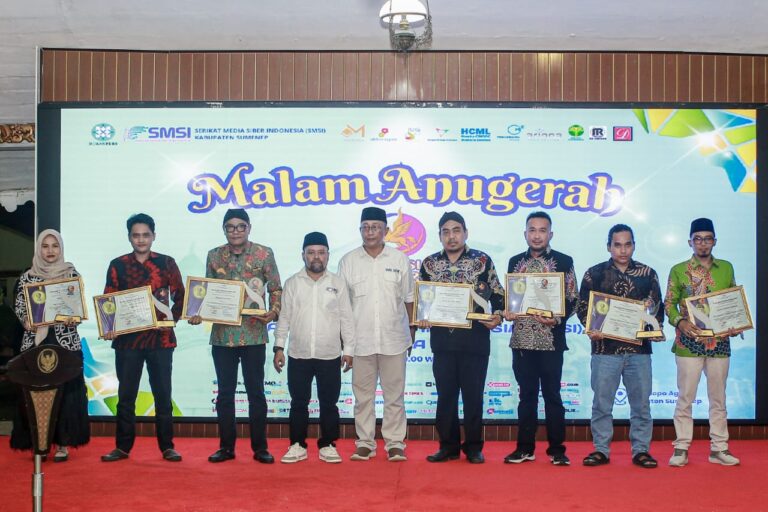 Jadi Pionir Pembangunan Berbasis Data, Bappeda Sumenep Dianugerahi Penghargaan di SMSI Award 2025