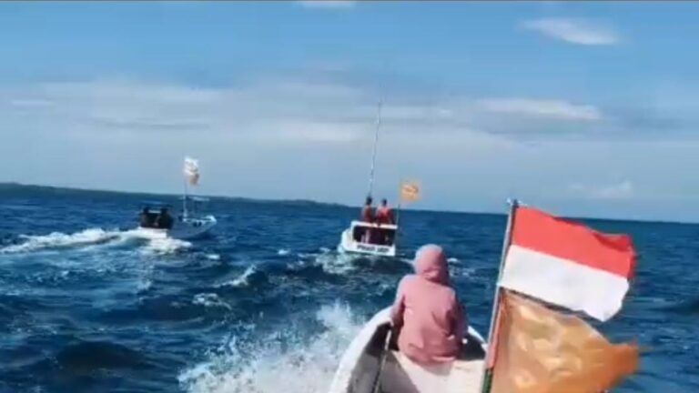Gelombang Penolakan Meluas, Puluhan Nelayan Kangean Demo Laut Kepung Lokasi Seismik KEI