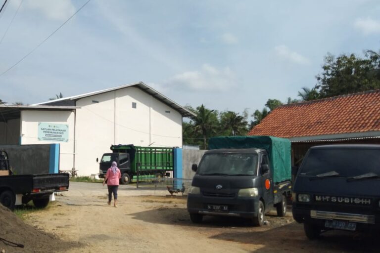 Dapur Bersebelahan dengan Kandang Ayam, SPPG Bataal Barat II Diduga Langgar Juknis