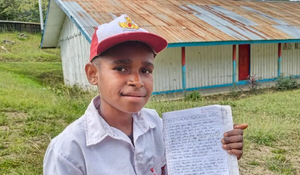 Siswa SD Papua Tulis Surat Untuk Presiden, Berharap Suranya Didengar