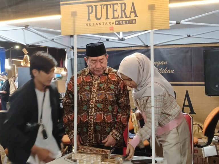 Wabup Sumenep Apresiasi Inovasi di Berbagai Stand dalam Gelaran Madura Night Vaganza