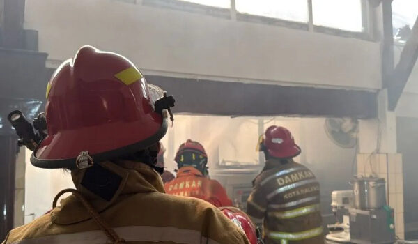 Dua Ruangan RSSA Malang Terbakar, Api Padam Setelah 1,5 Jam