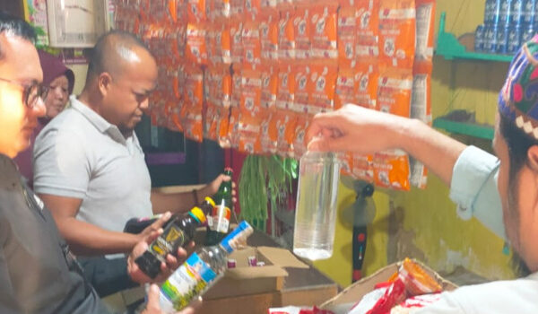 Toko Kelontong di Bangselok Jual Miras, Polisi Sita Puluhan Botol